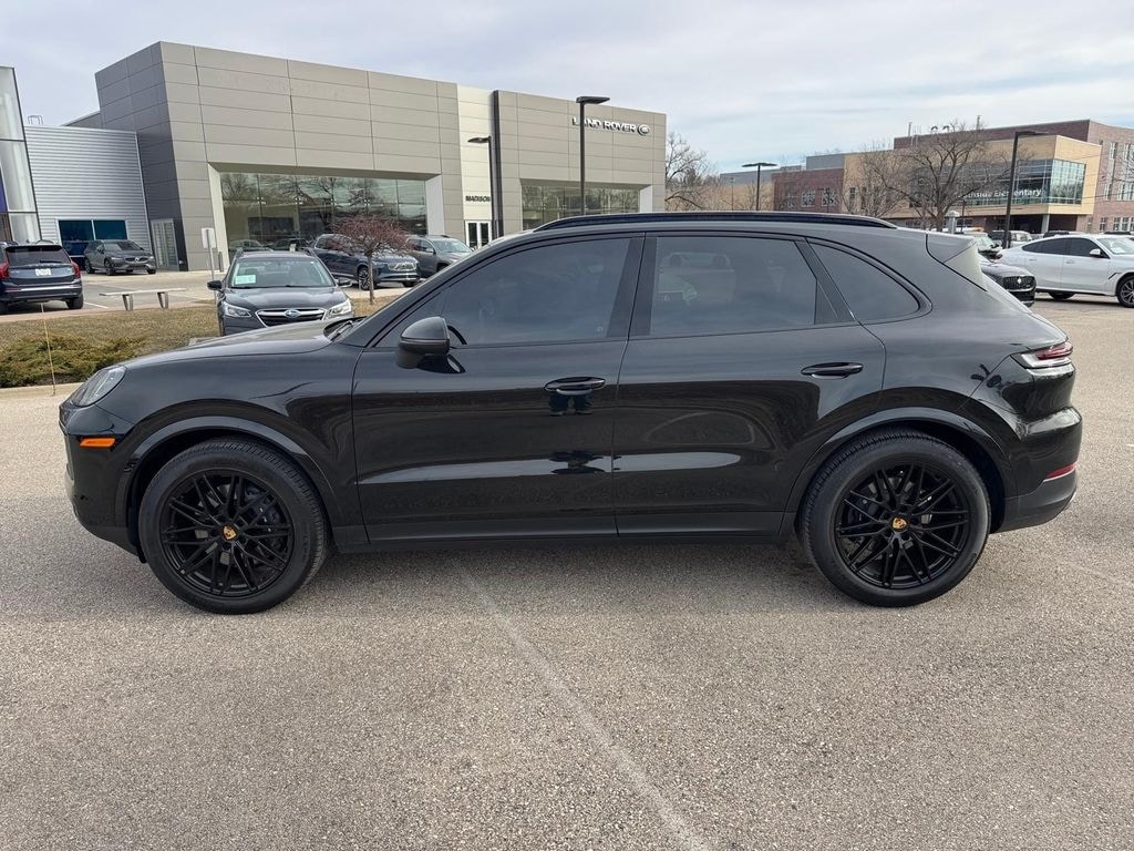 Used 2024 Porsche Cayenne SUV