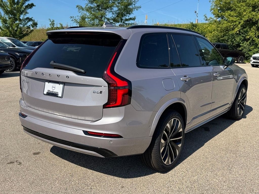 New 2026 Volvo XC90 B6 Ultra Dark Theme 7-Seater SUV
