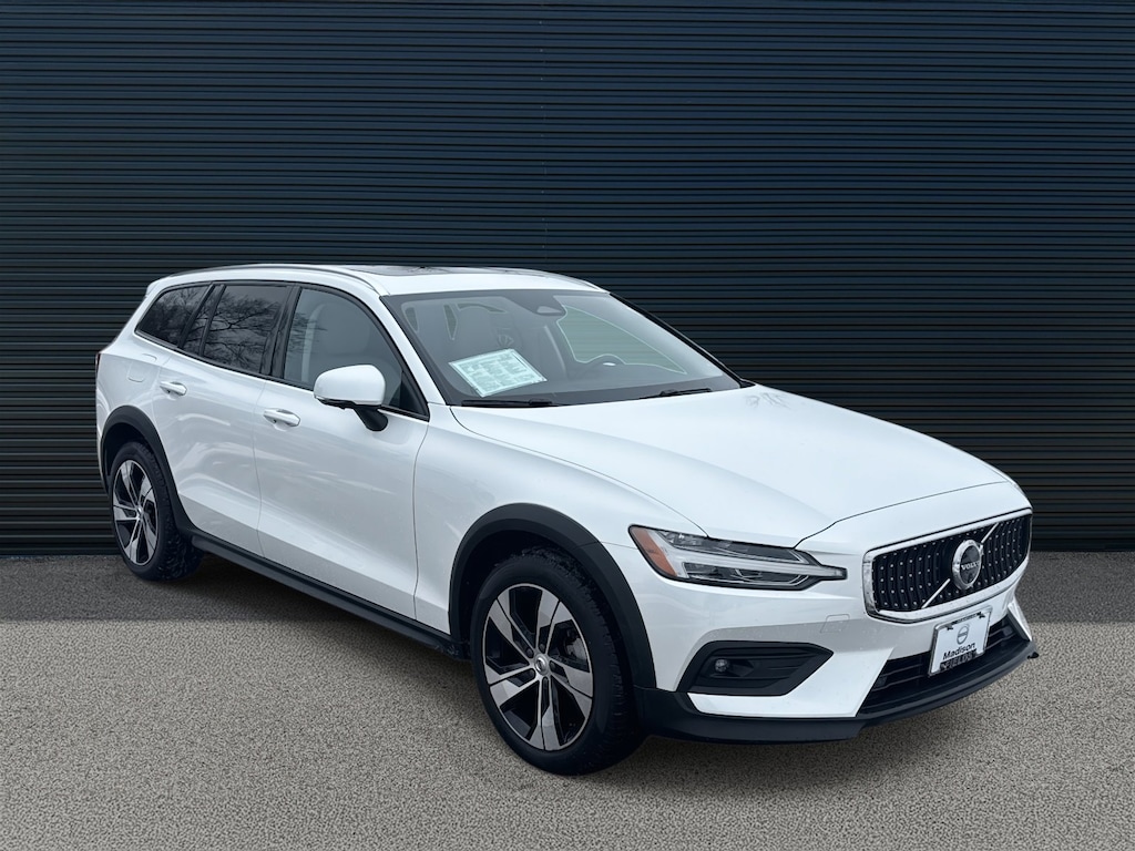 Certified 2024 Volvo V60 Cross Country B5 Plus Wagon
