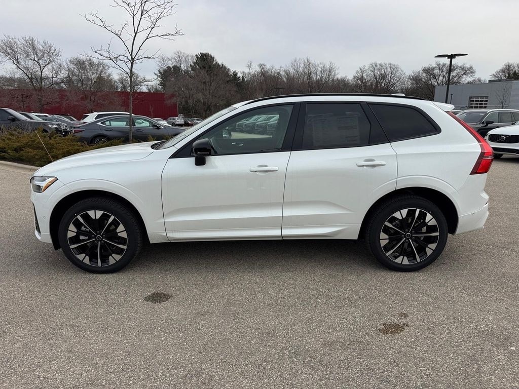 New 2026 Volvo XC60 B5 Plus SUV