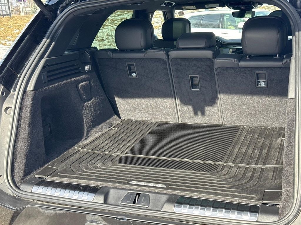 Used 2025 Land Rover Range Rover Sport P530 Dynamic SE SUV