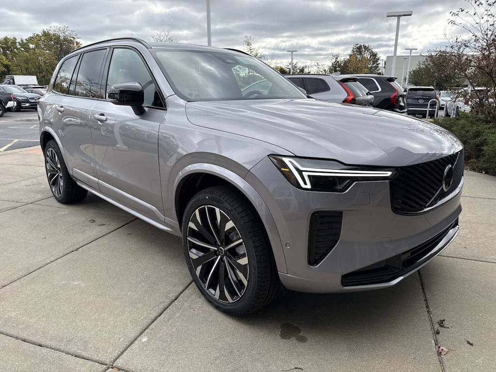 New 2026 Volvo XC90 B6 Ultra Dark Theme 7-Seater SUV