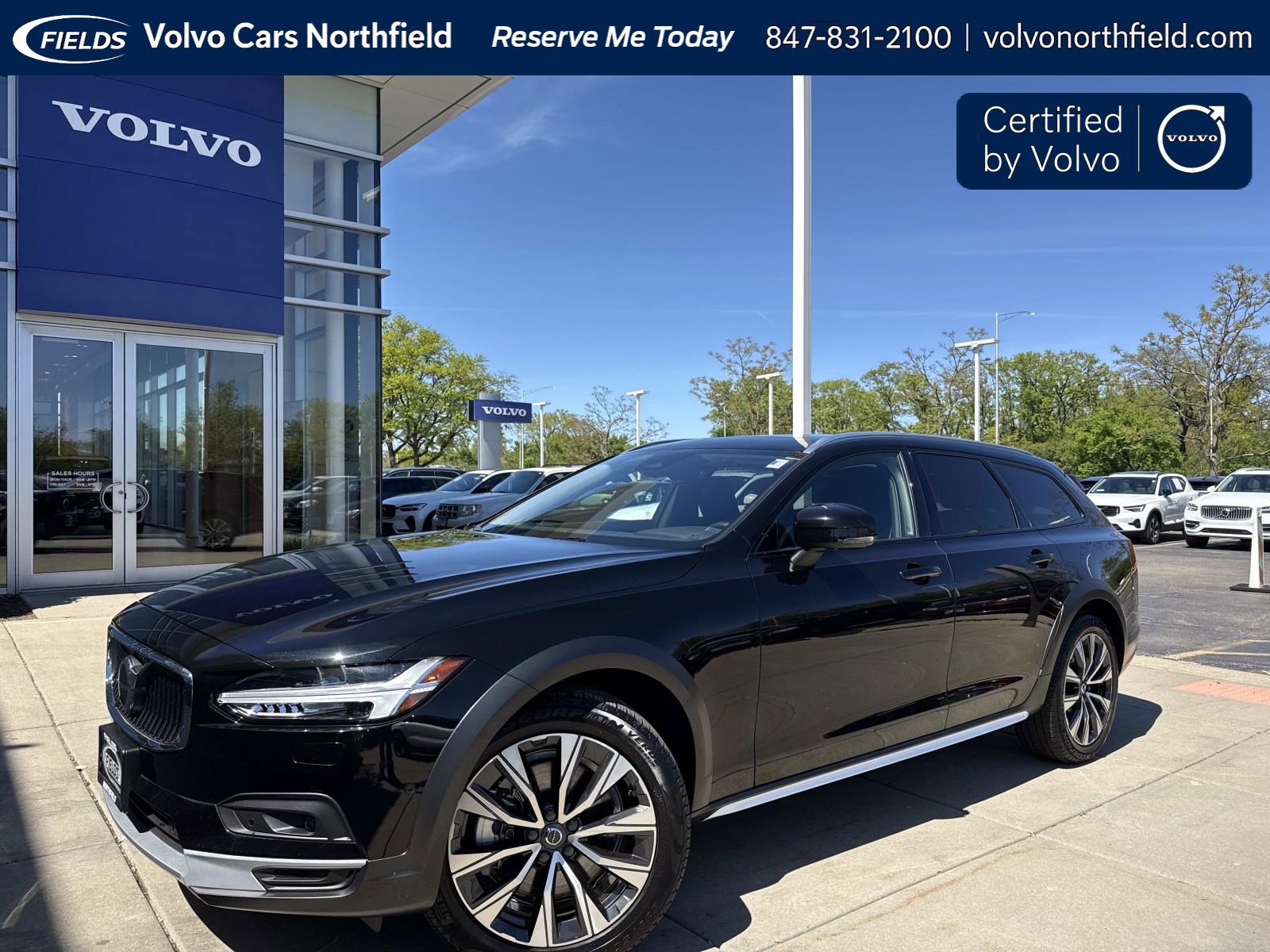 2024 Volvo V90 Cross Country B6 Plus AWD's photo
