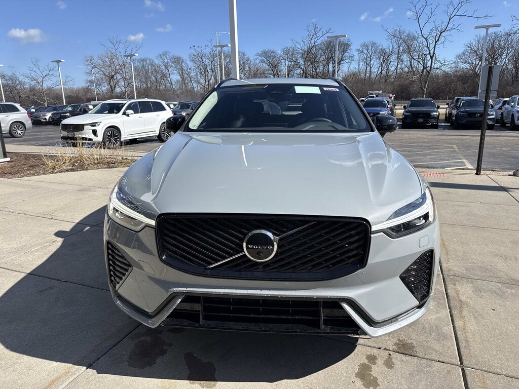 New 2026 Volvo XC60 B5 Plus SUV