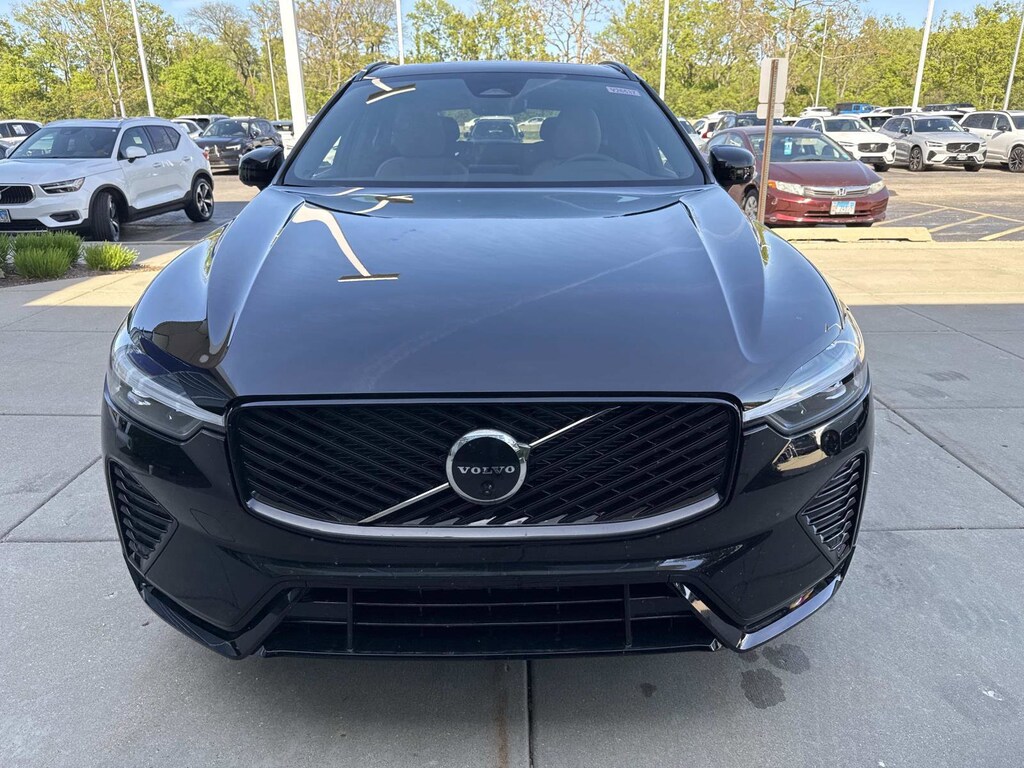 New 2026 Volvo XC60 B5 Plus SUV