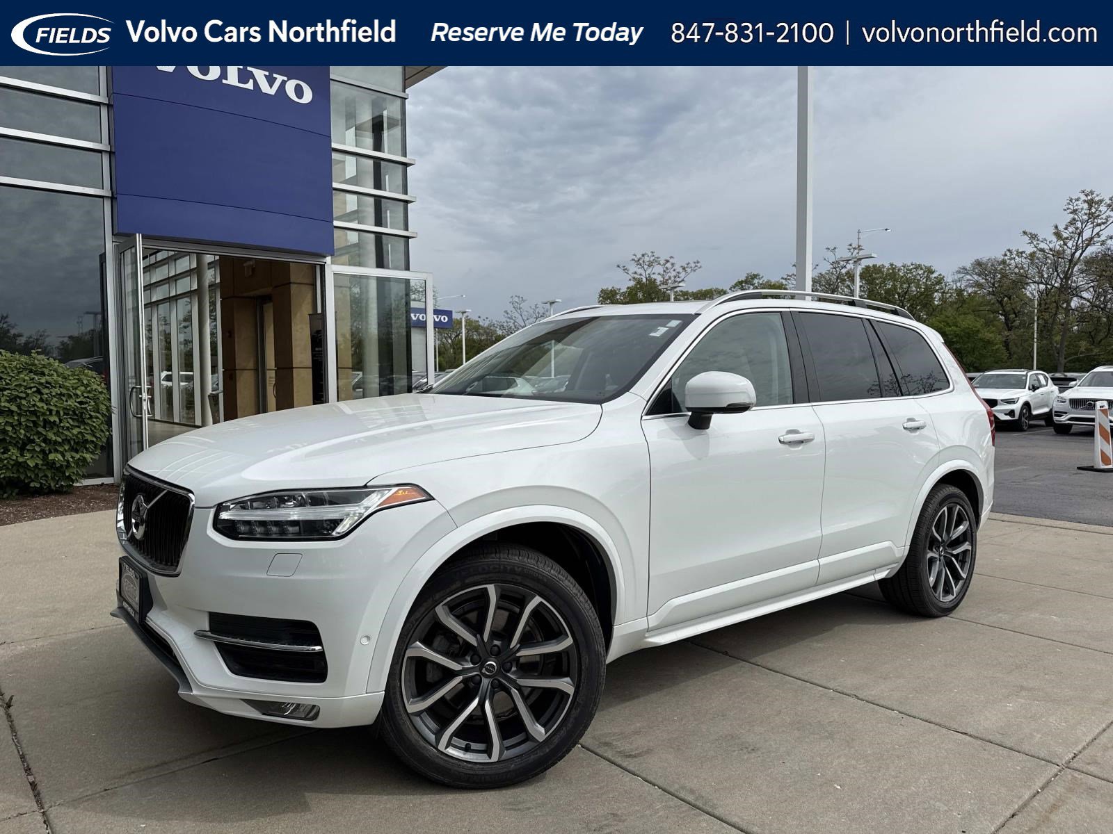 2018 Volvo XC90 T5 AWD Momentum's photo