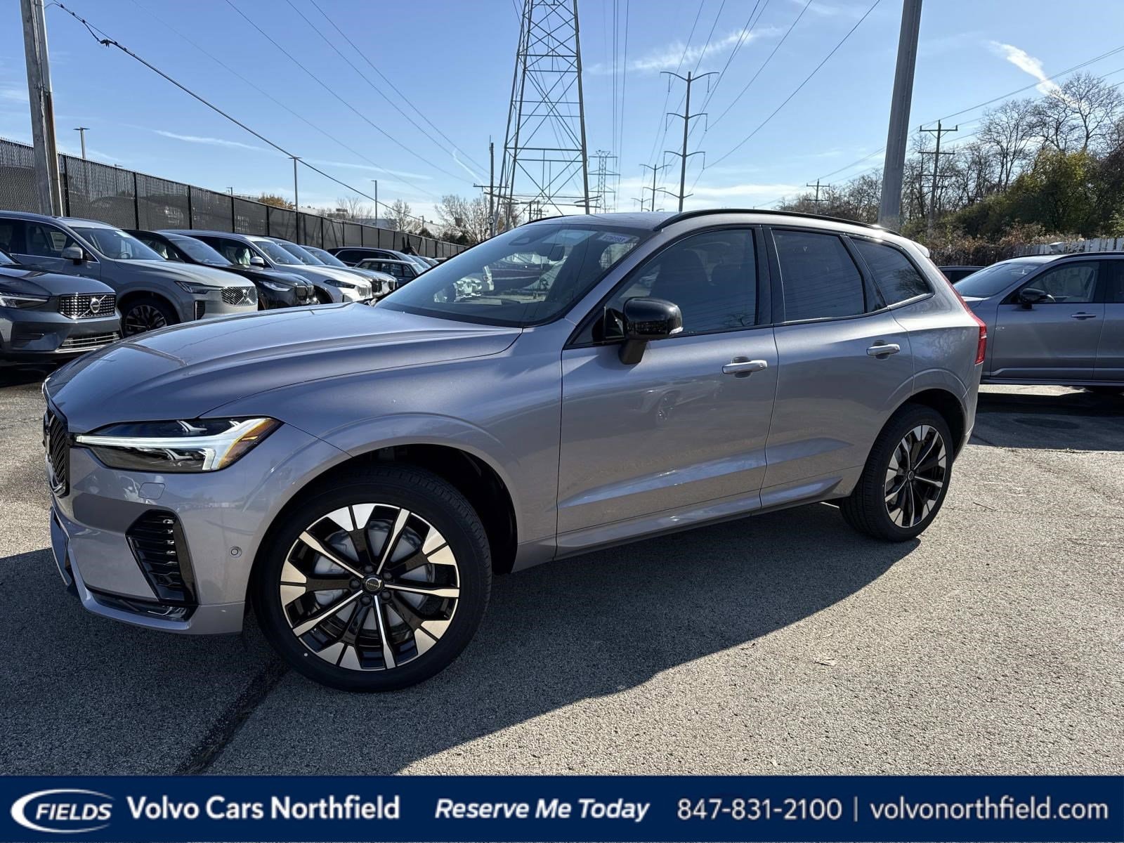 2026 Volvo XC60 Plus's photo