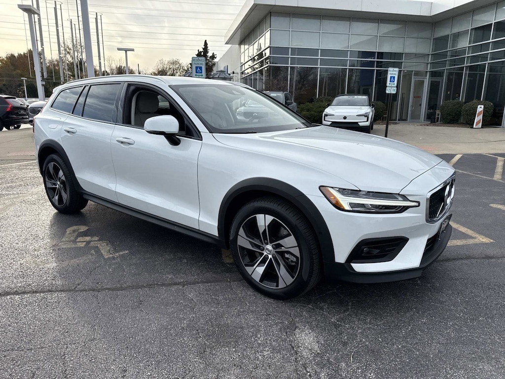 Used 2021 Volvo V60 Cross Country T5 Wagon