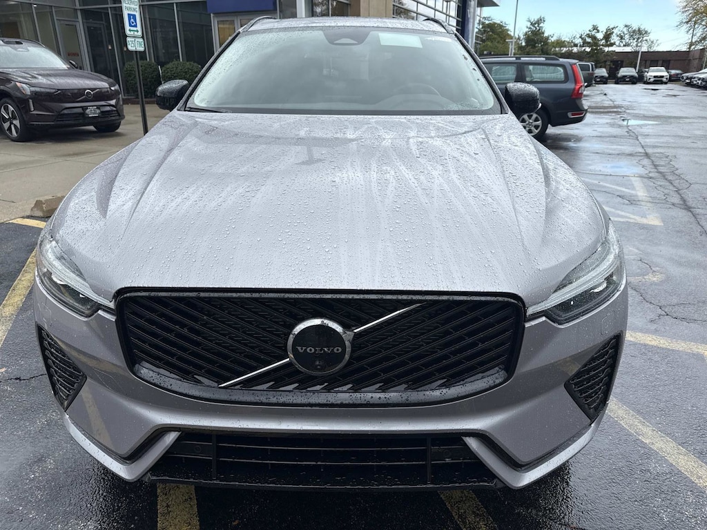 New 2026 Volvo XC60 B5 Plus SUV