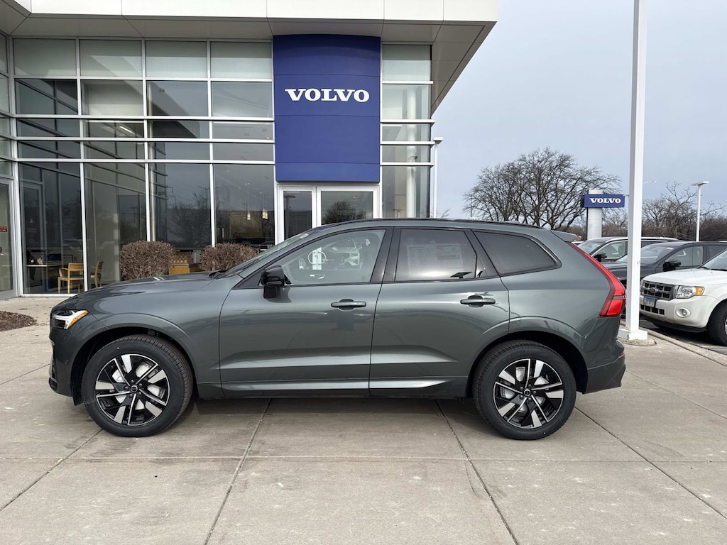 New 2026 Volvo XC60 B5 Plus SUV