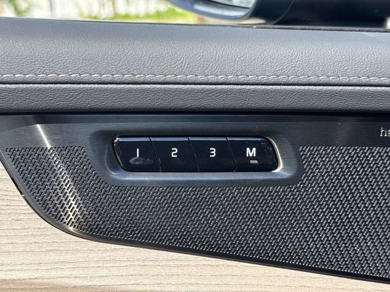 2026 Volvo XC90 Plus - Photo 19