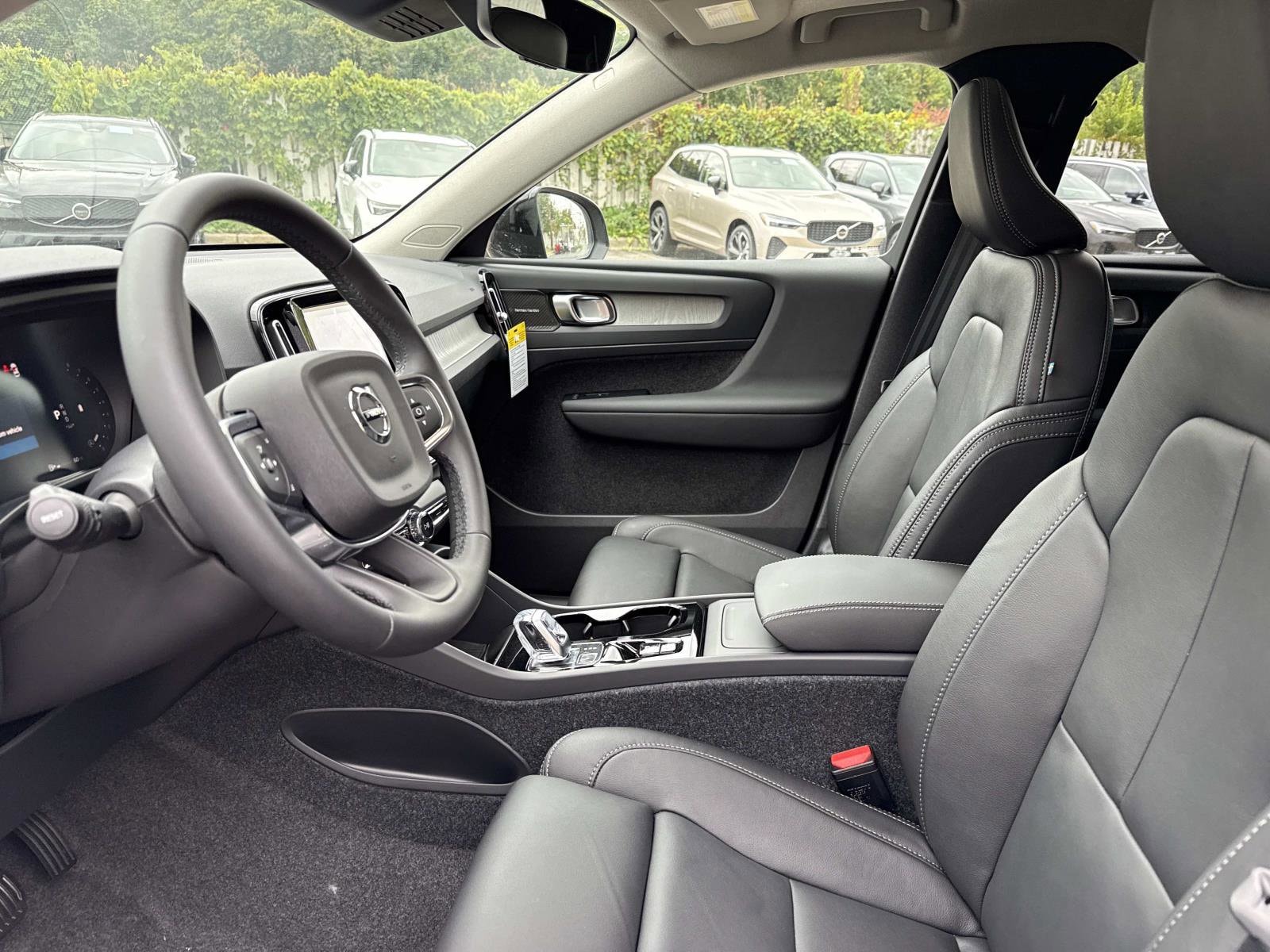 2026 Volvo XC40 Ultra - Photo 23