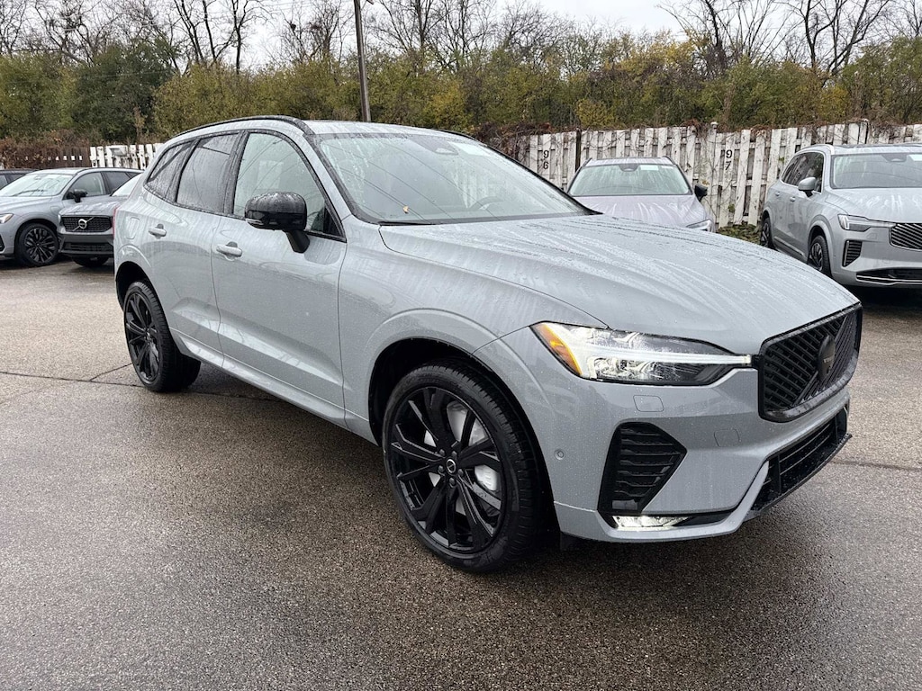 New 2026 Volvo XC60 B5 Ultra Black Edition SUV