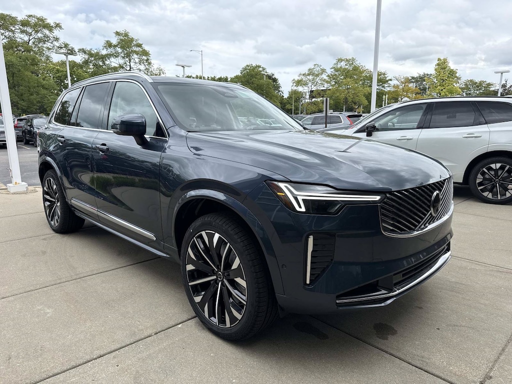 New 2026 Volvo XC90 plug-in hybrid T8 Ultra 7-Seater SUV