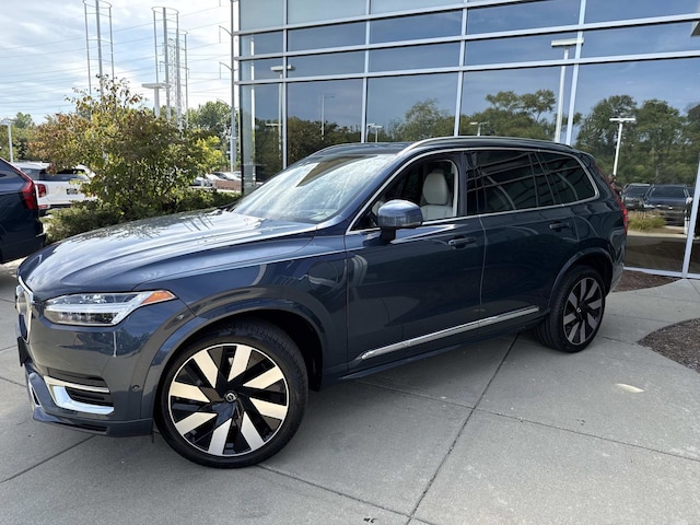 2023 Volvo XC90 Recharge Plug-In Hybrid Ultimate SUV