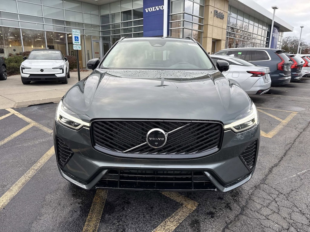 New 2026 Volvo XC60 B5 Plus SUV