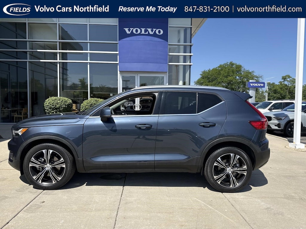 Used 2022 Volvo XC40 T5 Inscription SUV