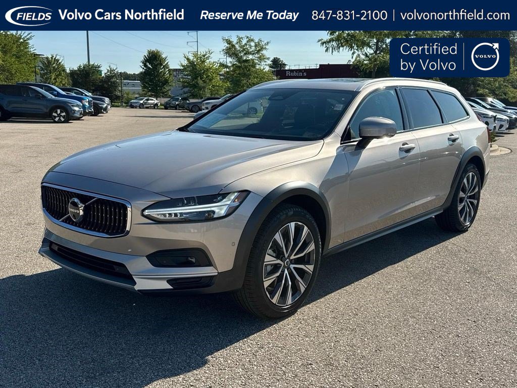 2025 Volvo V90 Cross Country