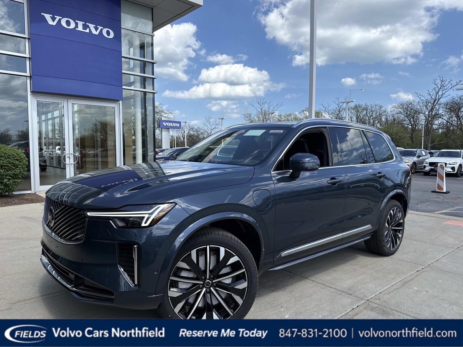 2026 Volvo XC90 T8 Recharge Ultra Bright 4WD's photo