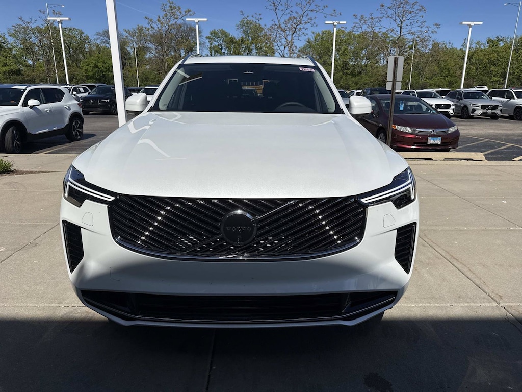 New 2026 Volvo XC90 plug-in hybrid T8 Plus 7-Seater SUV