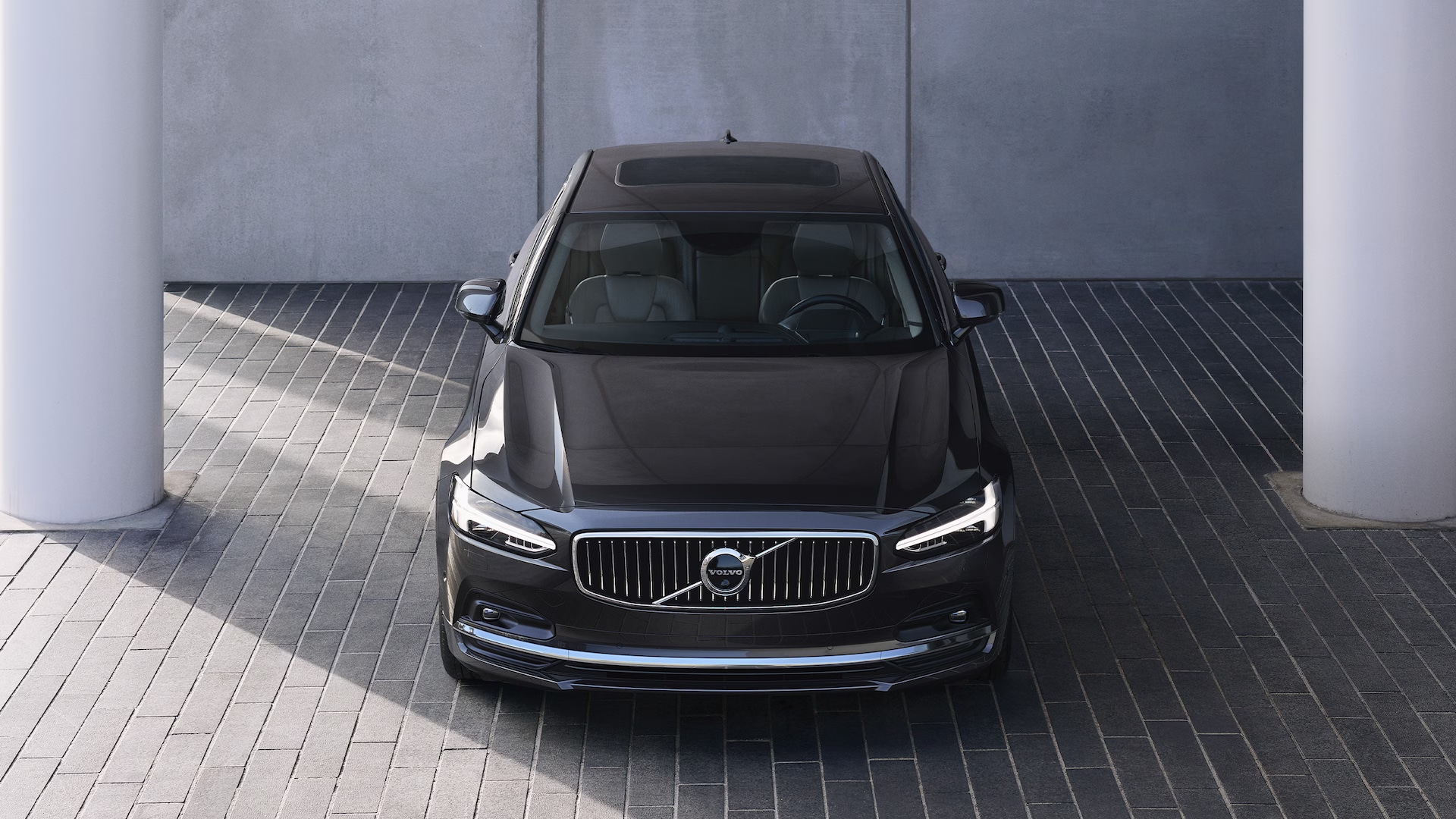 2023-volvo-s90-general.png