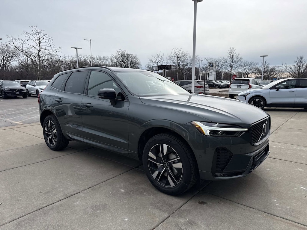 New 2026 Volvo XC60 B5 Plus SUV