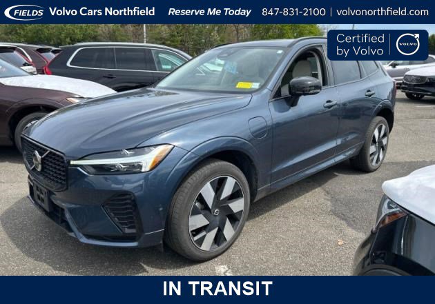 2024 Volvo XC60 T8 Plus Dark Theme AWD's photo