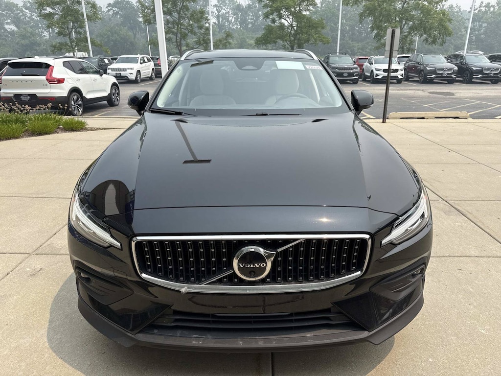 New 2026 Volvo V60 Cross Country B5 Plus Wagon