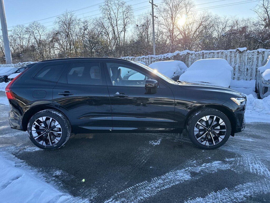 New 2026 Volvo XC60 B5 Plus SUV