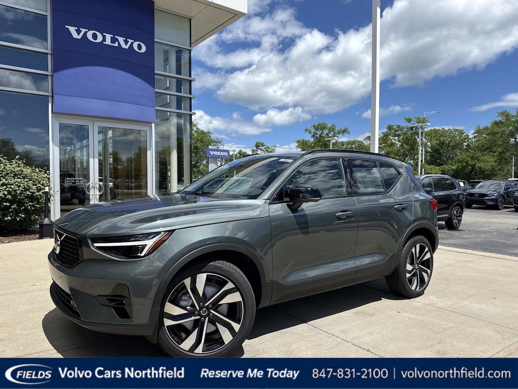 New 2026 Volvo XC40 B5 Ultra SUV