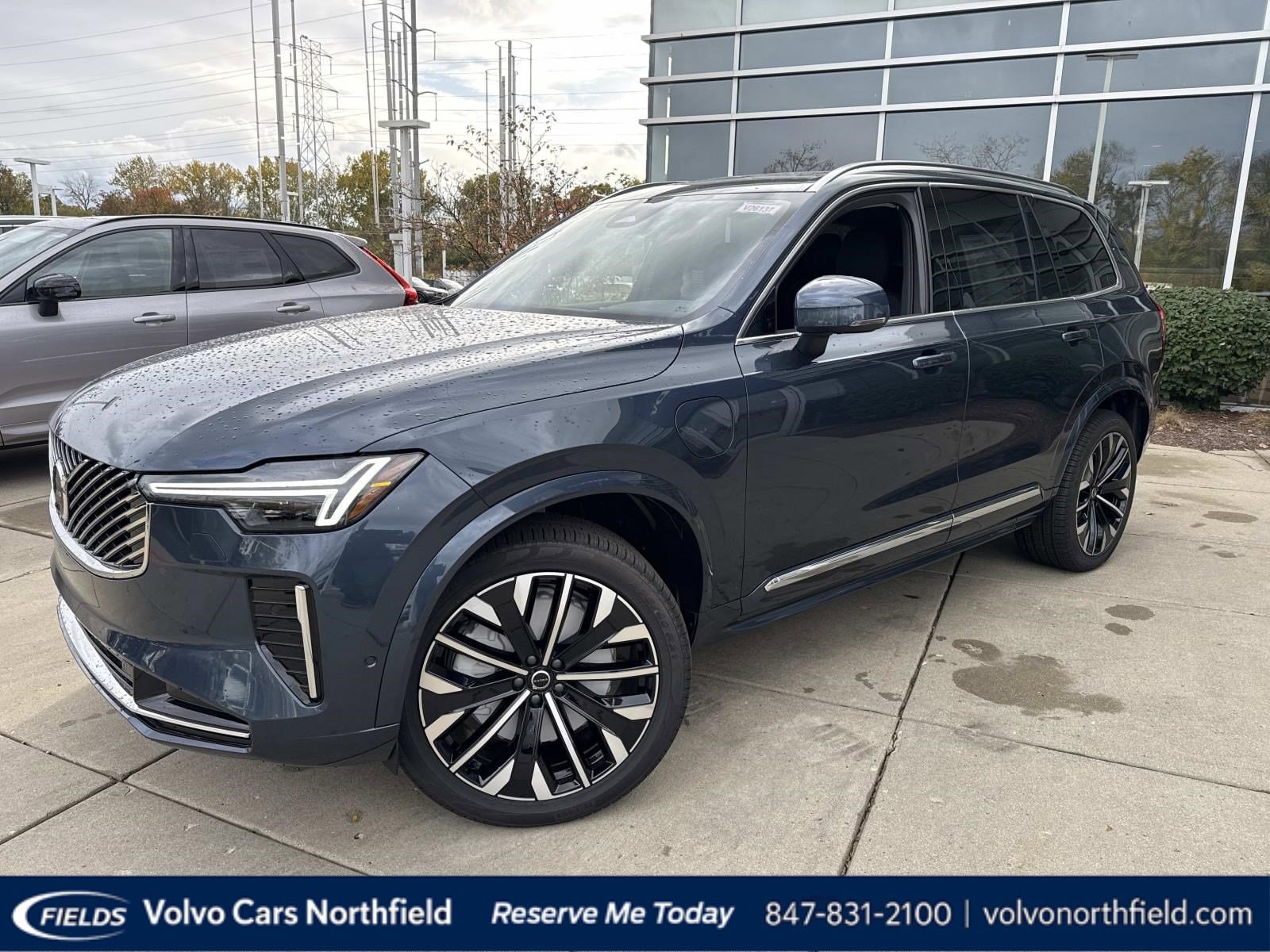 2026 Volvo XC90 Plus's photo