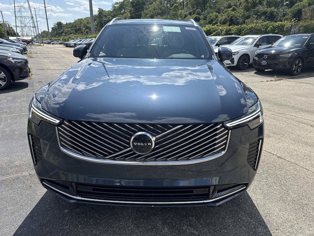 New 2026 Volvo XC90 B6 Plus 7-Seater SUV