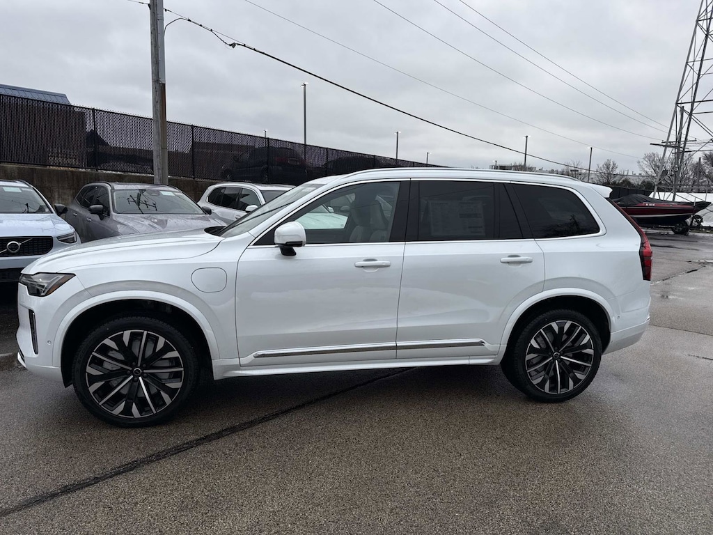 New 2026 Volvo XC90 plug-in hybrid T8 Plus 7-Seater SUV