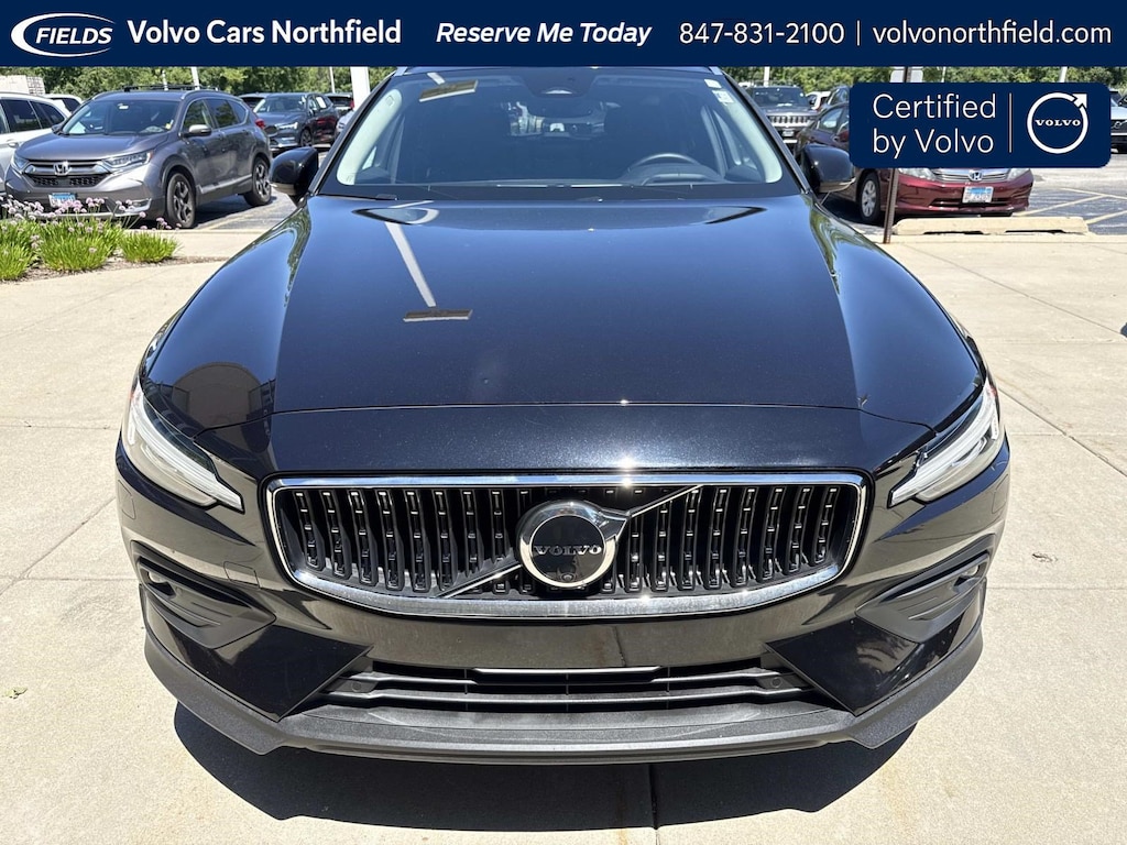 Certified 2025 Volvo V60 Cross Country B5 Ultra Wagon