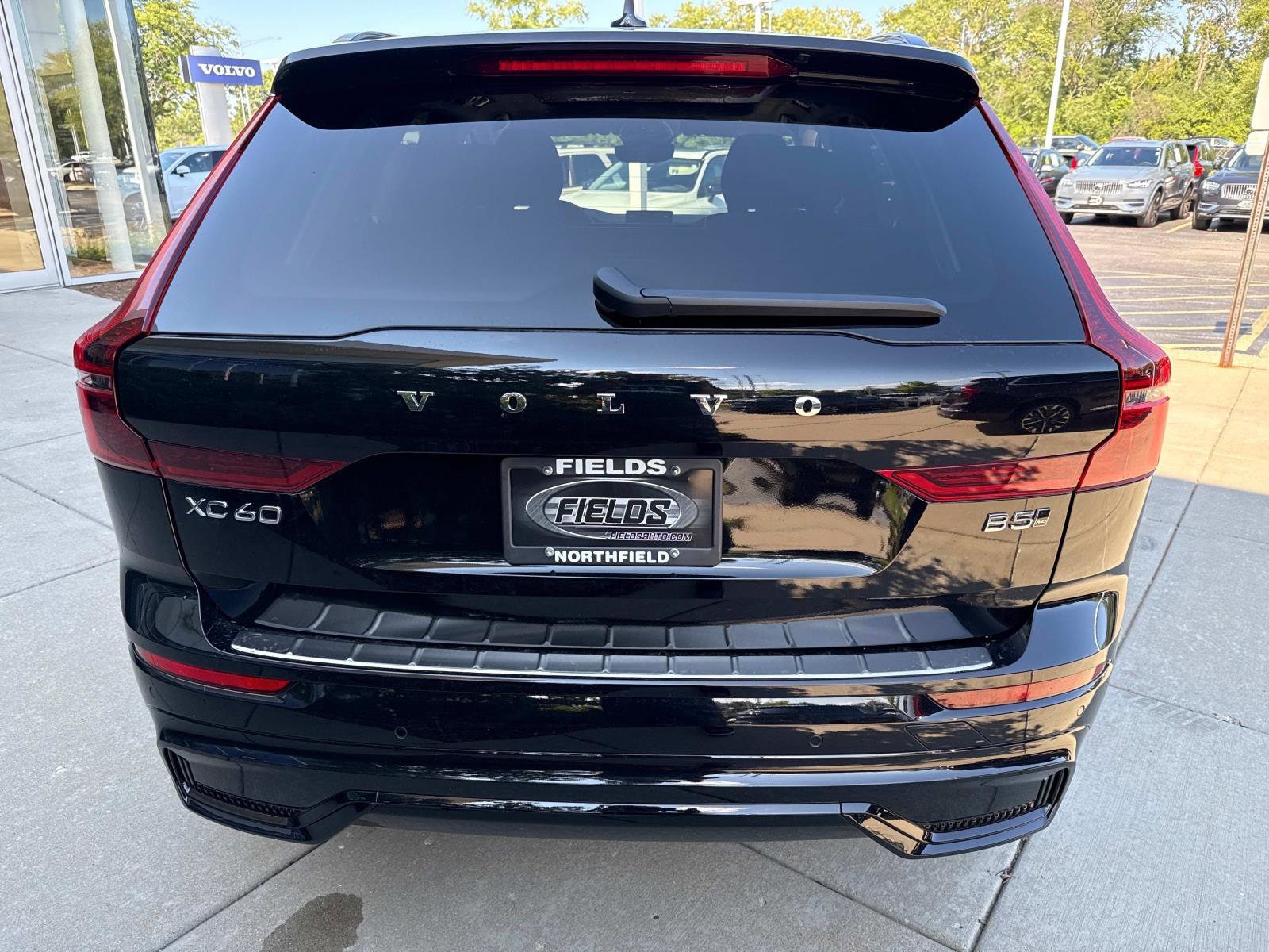 2026 Volvo XC60 Plus - Photo 6