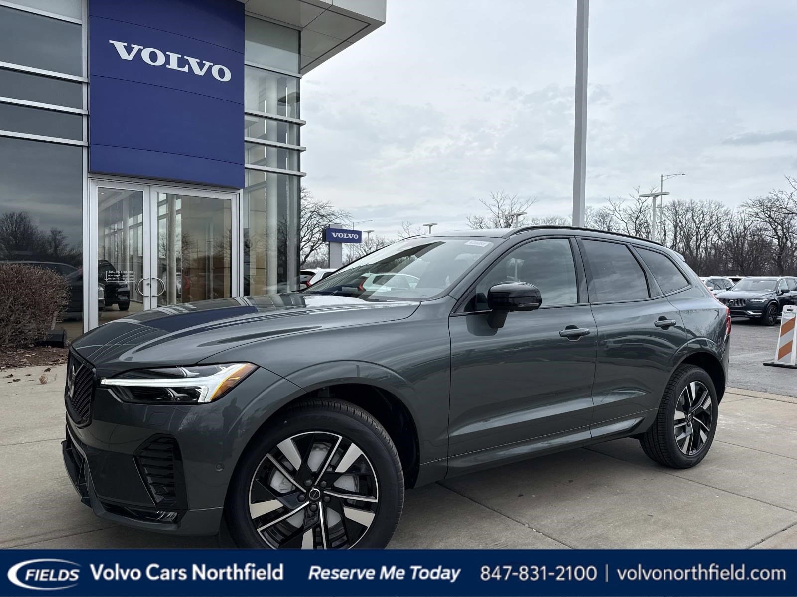 2026 Volvo XC60 B5 Plus Dark AWD's photo