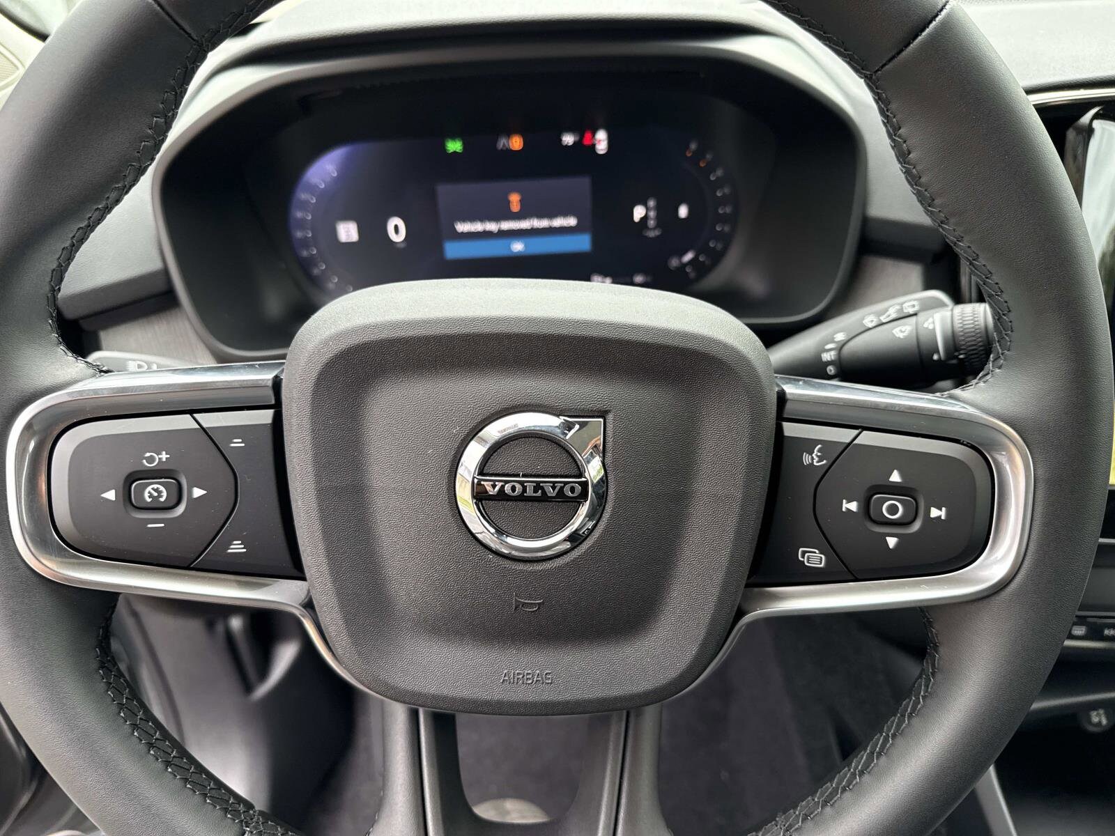 2026 Volvo XC40 Ultra - Photo 31