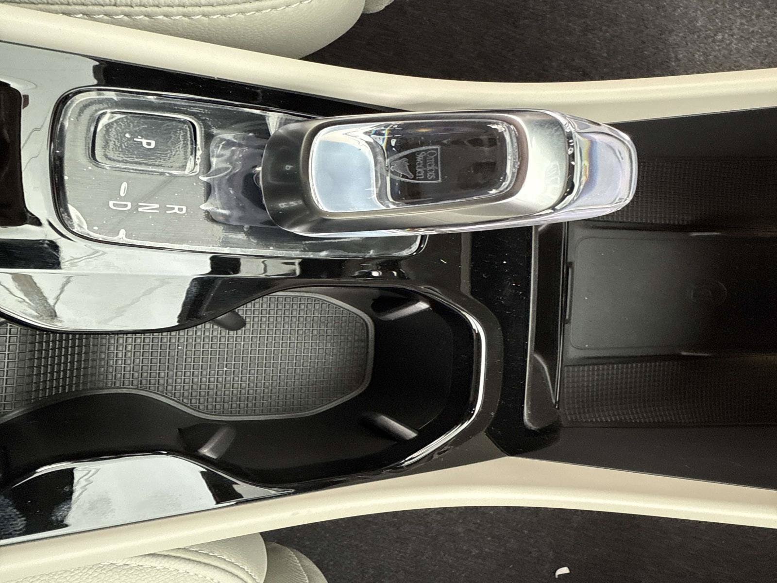 2026 Volvo XC40 Ultra - Photo 29