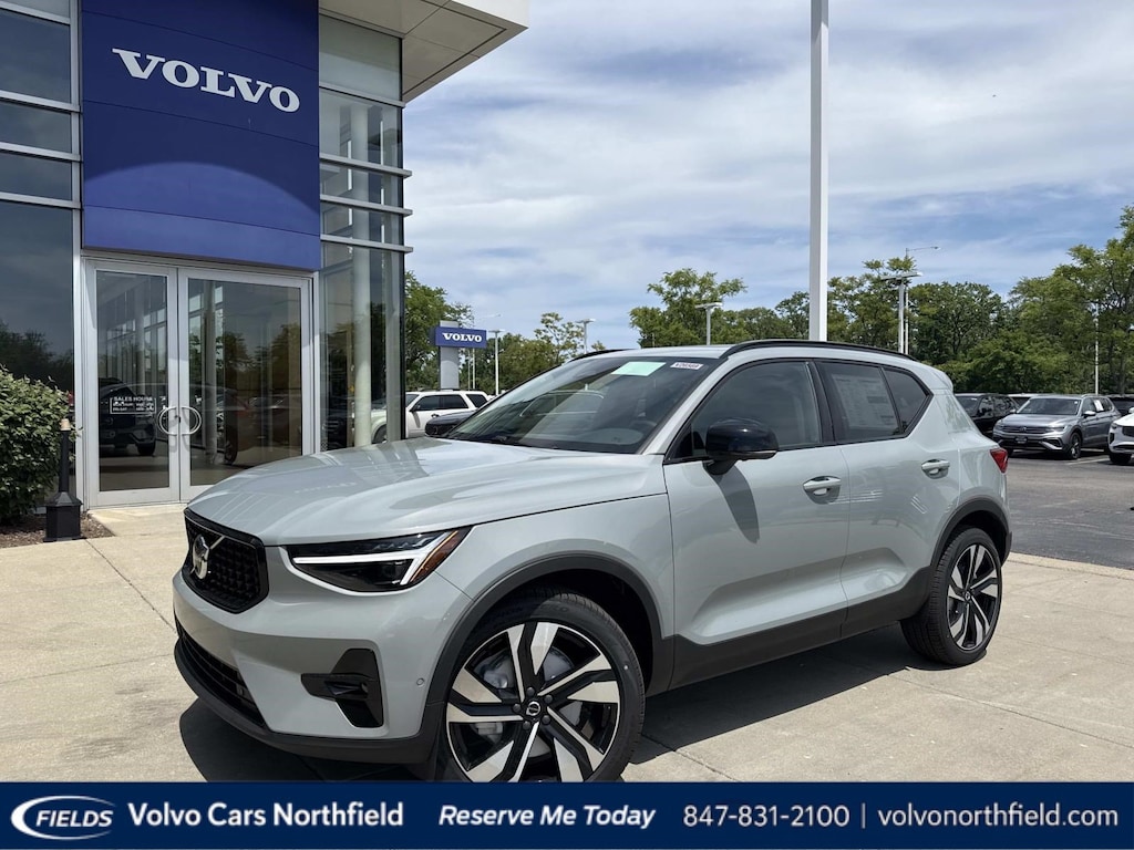New 2026 Volvo XC40 B5 Ultra SUV