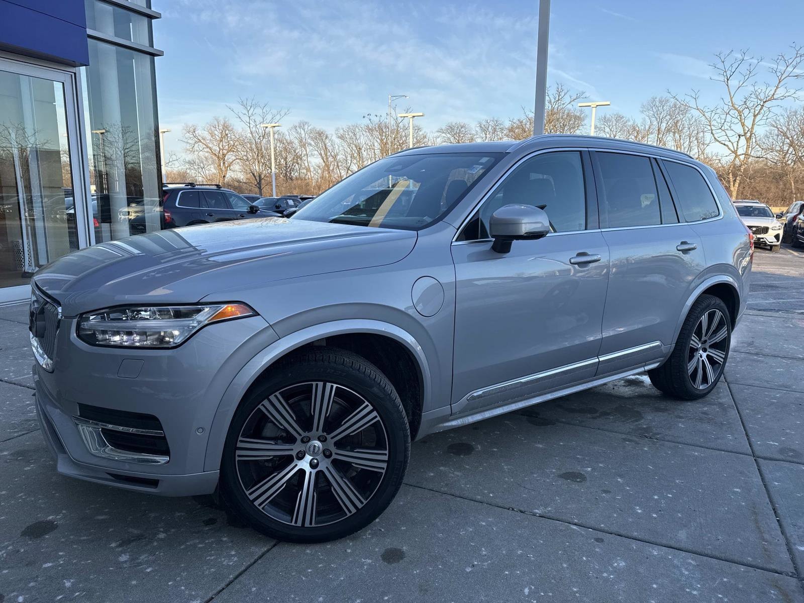 2023 Volvo XC90 Plus's photo