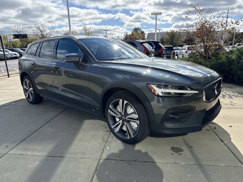 New 2026 Volvo V60 Cross Country B5 Plus Wagon
