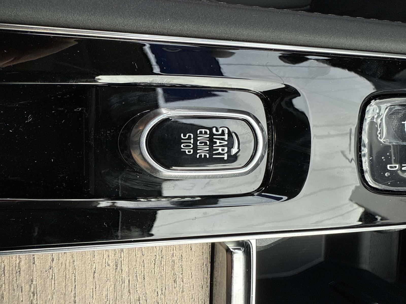 2026 Volvo XC90 Plus - Photo 28