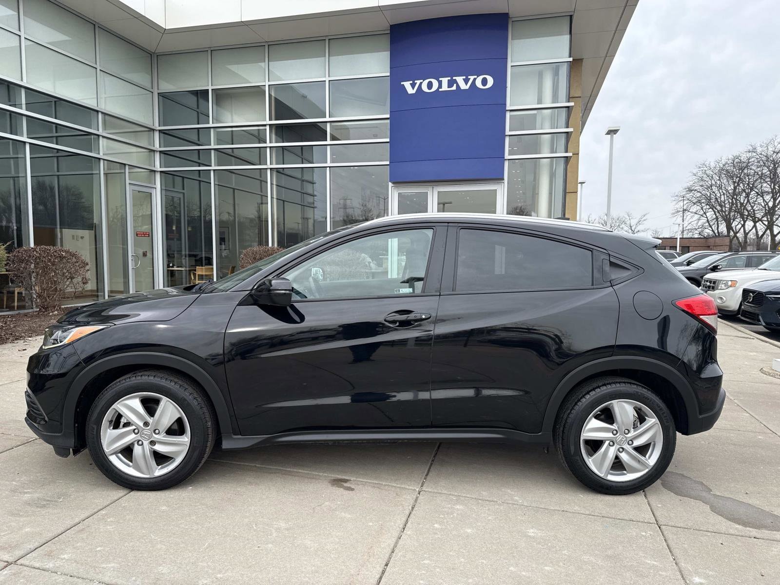 Used 2019 Honda HR-V EX-L with VIN 3CZRU6H79KM720245 for sale in Northfield, IL