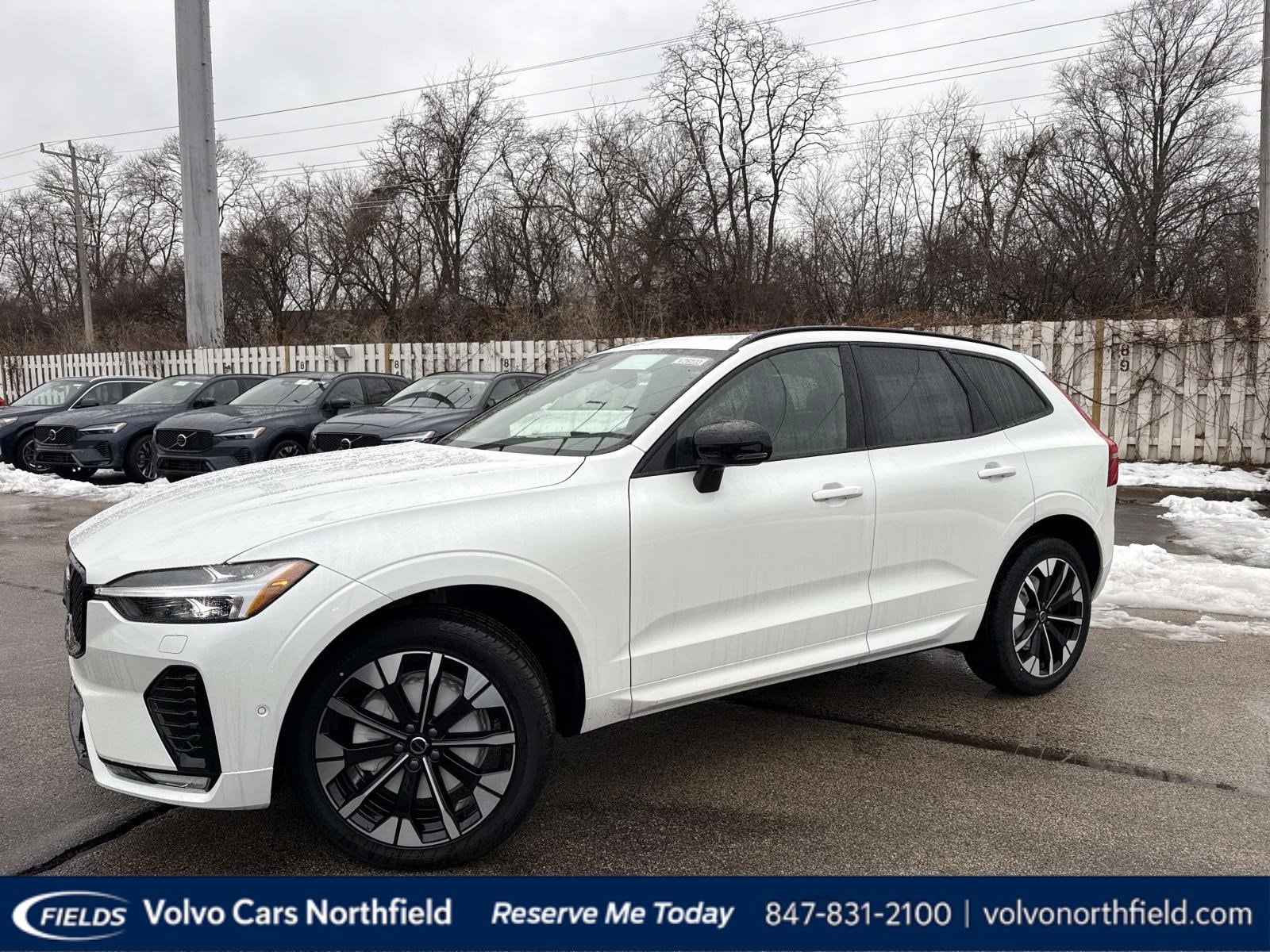 2026 Volvo XC60 Plus's photo