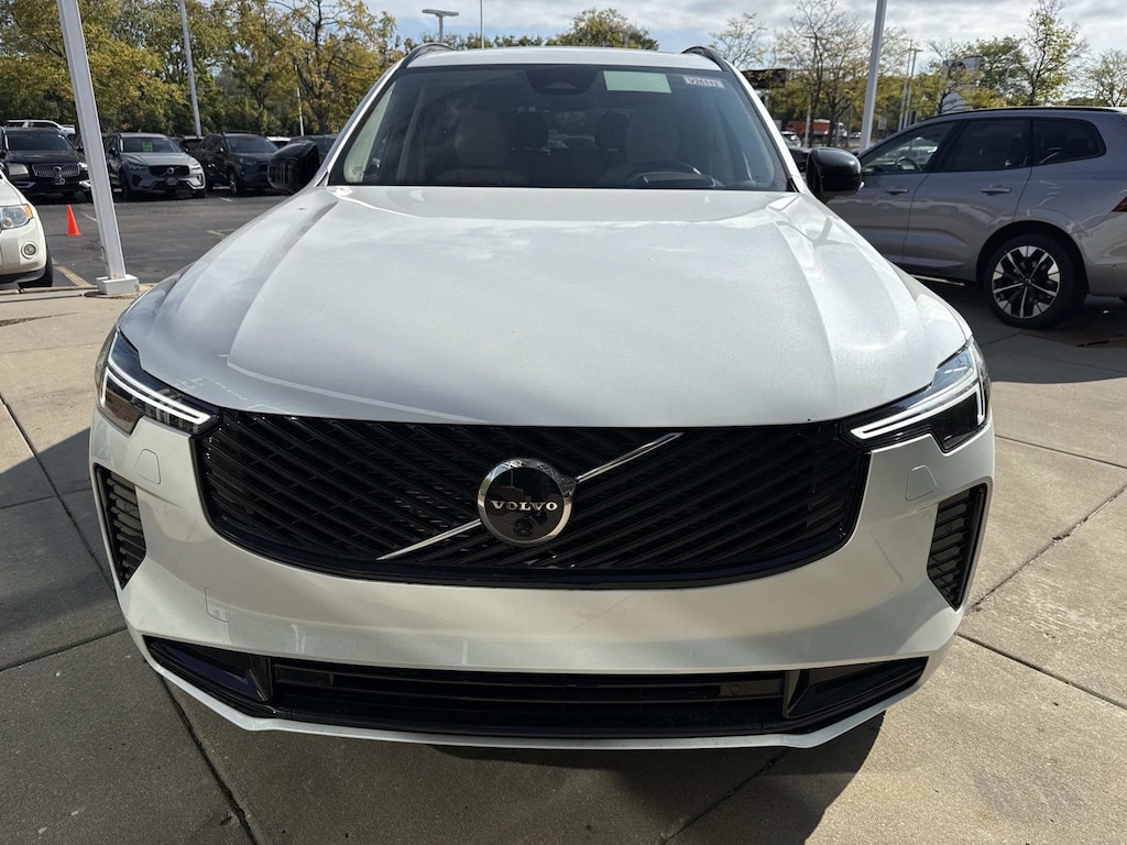 New 2026 Volvo XC90 B6 Ultra Dark Theme 7-Seater SUV