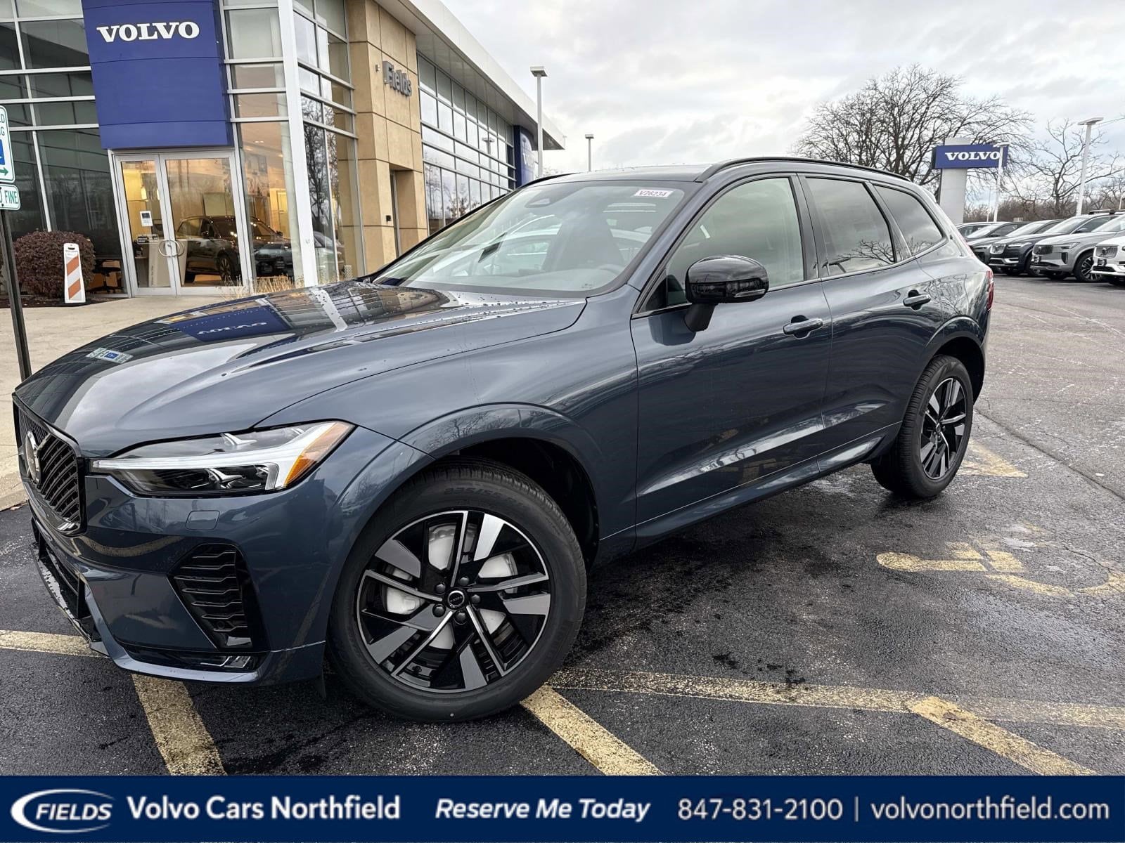 2026 Volvo XC60 Core's photo