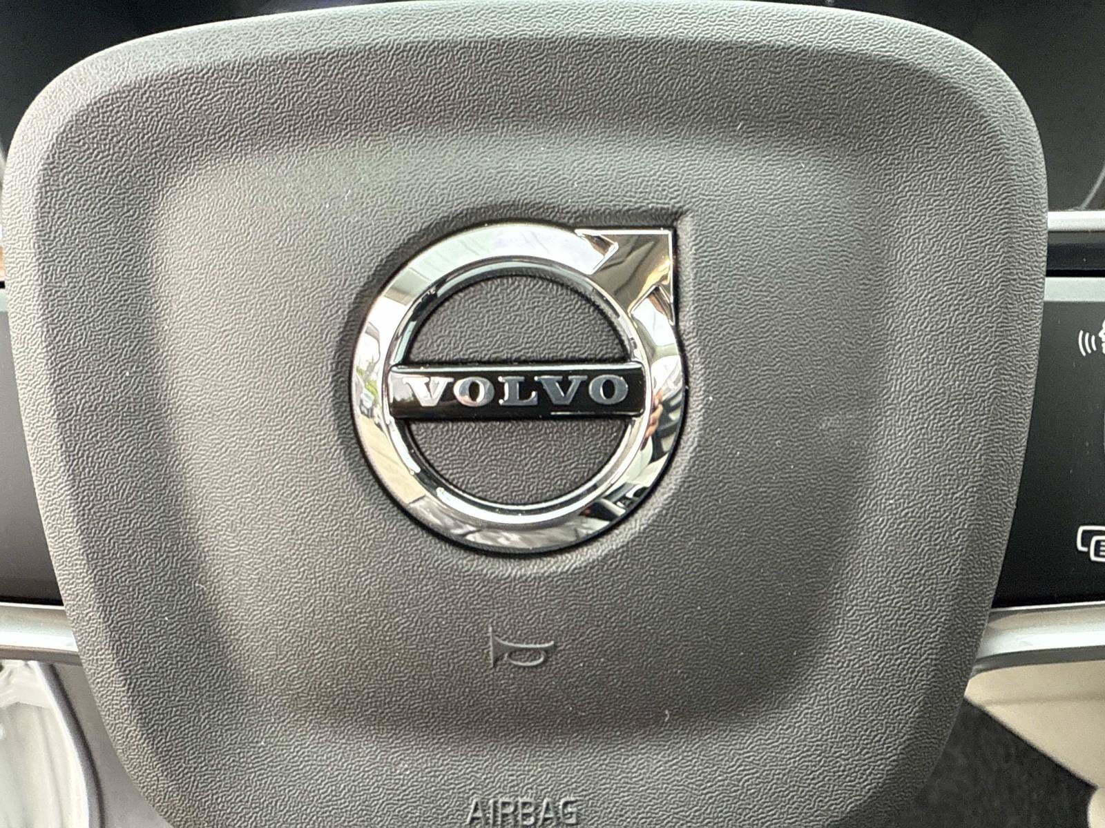 2026 Volvo XC40 Ultra - Photo 36