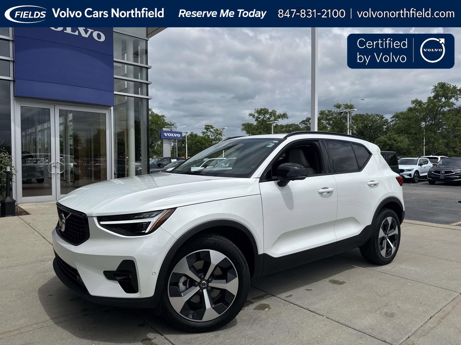 2026 Volvo XC40 SUV 