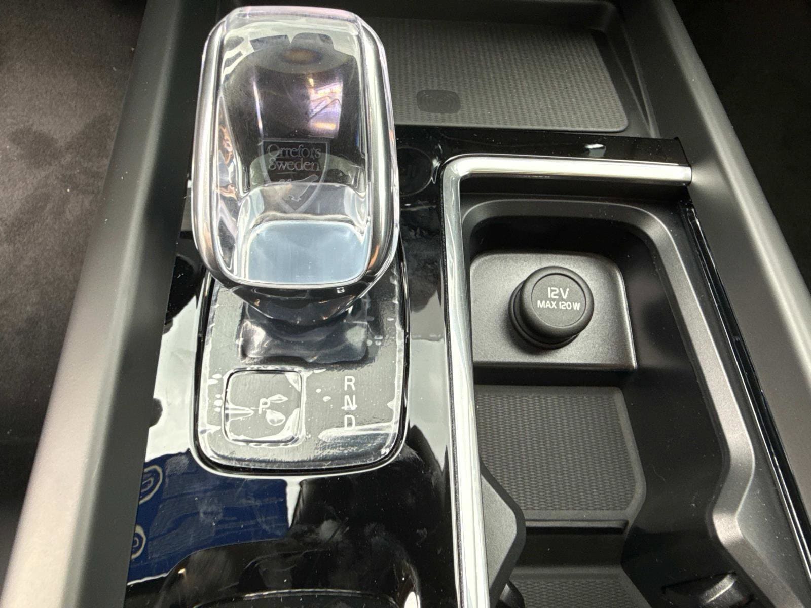 2026 Volvo XC60 Plus - Photo 28