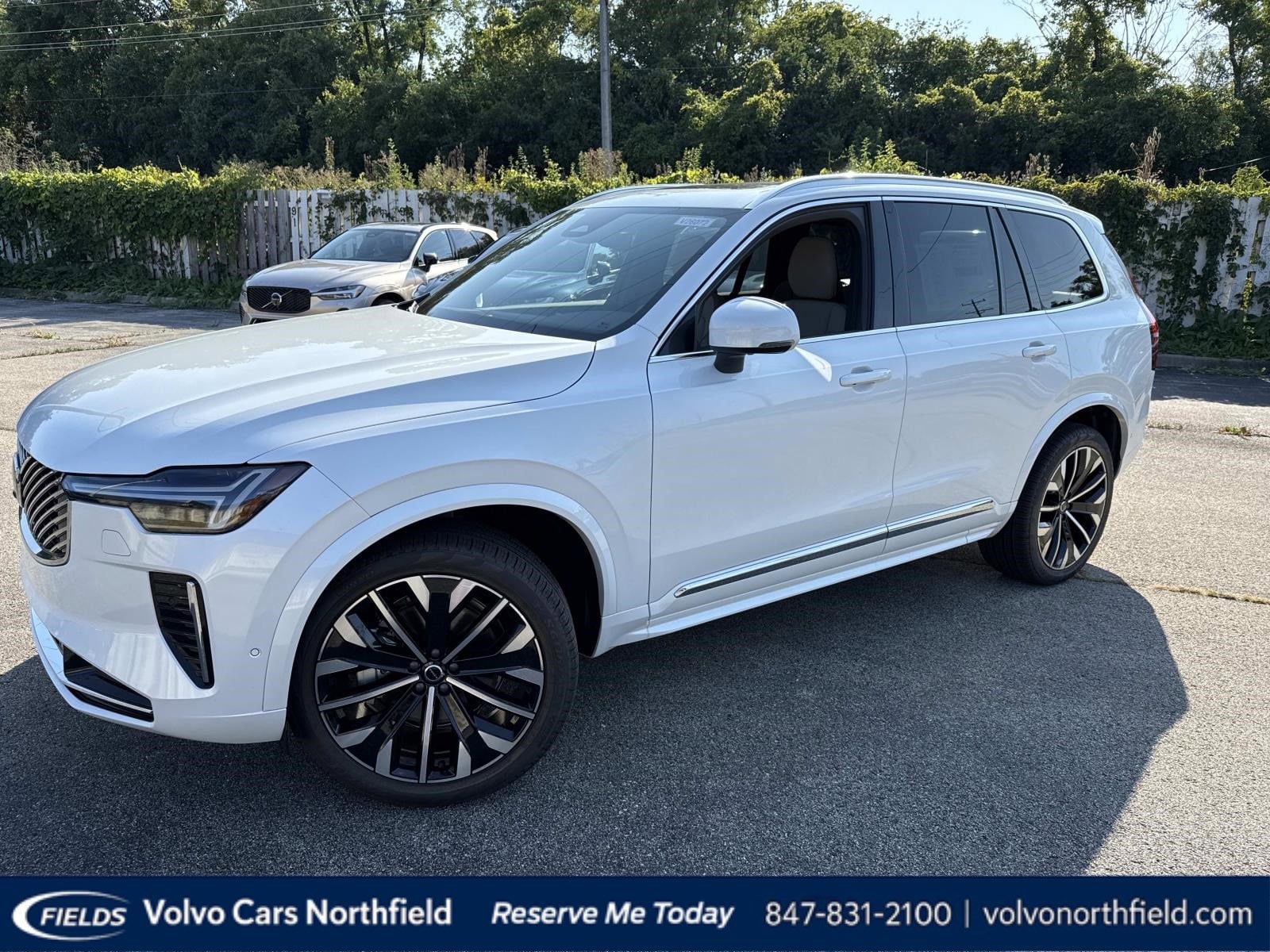 2026 Volvo XC90 Plus's photo